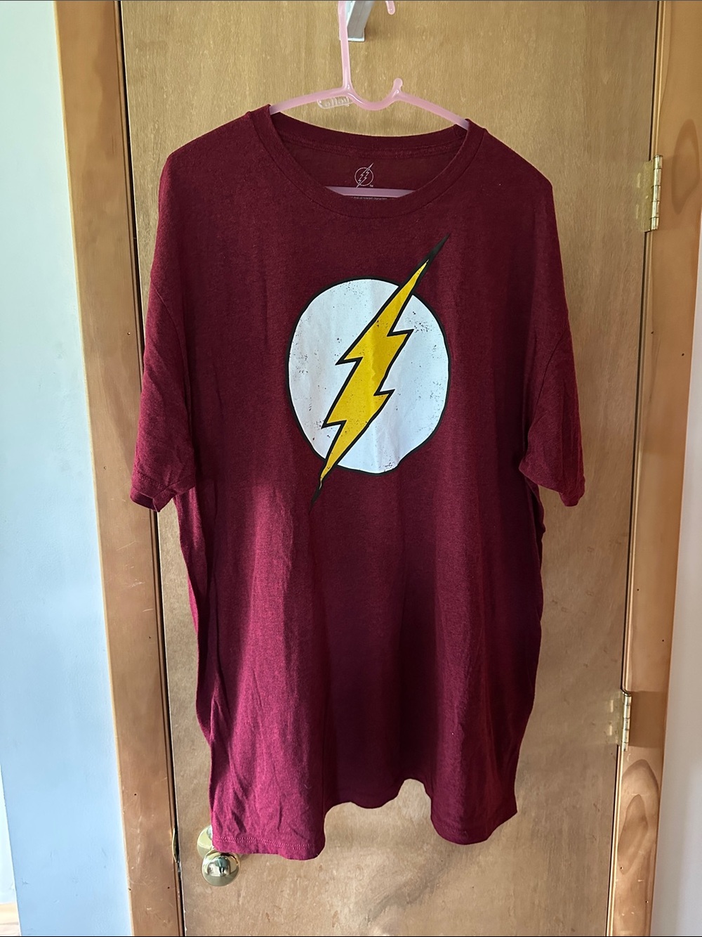 NWOT Men’s The Flash tshirt  Maroon